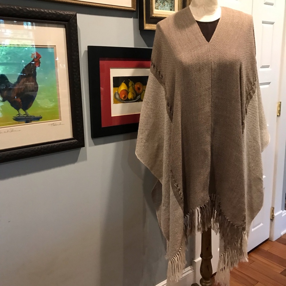 100% ALPACA Lightweight BEAUTIFUL & UNIQUE!!